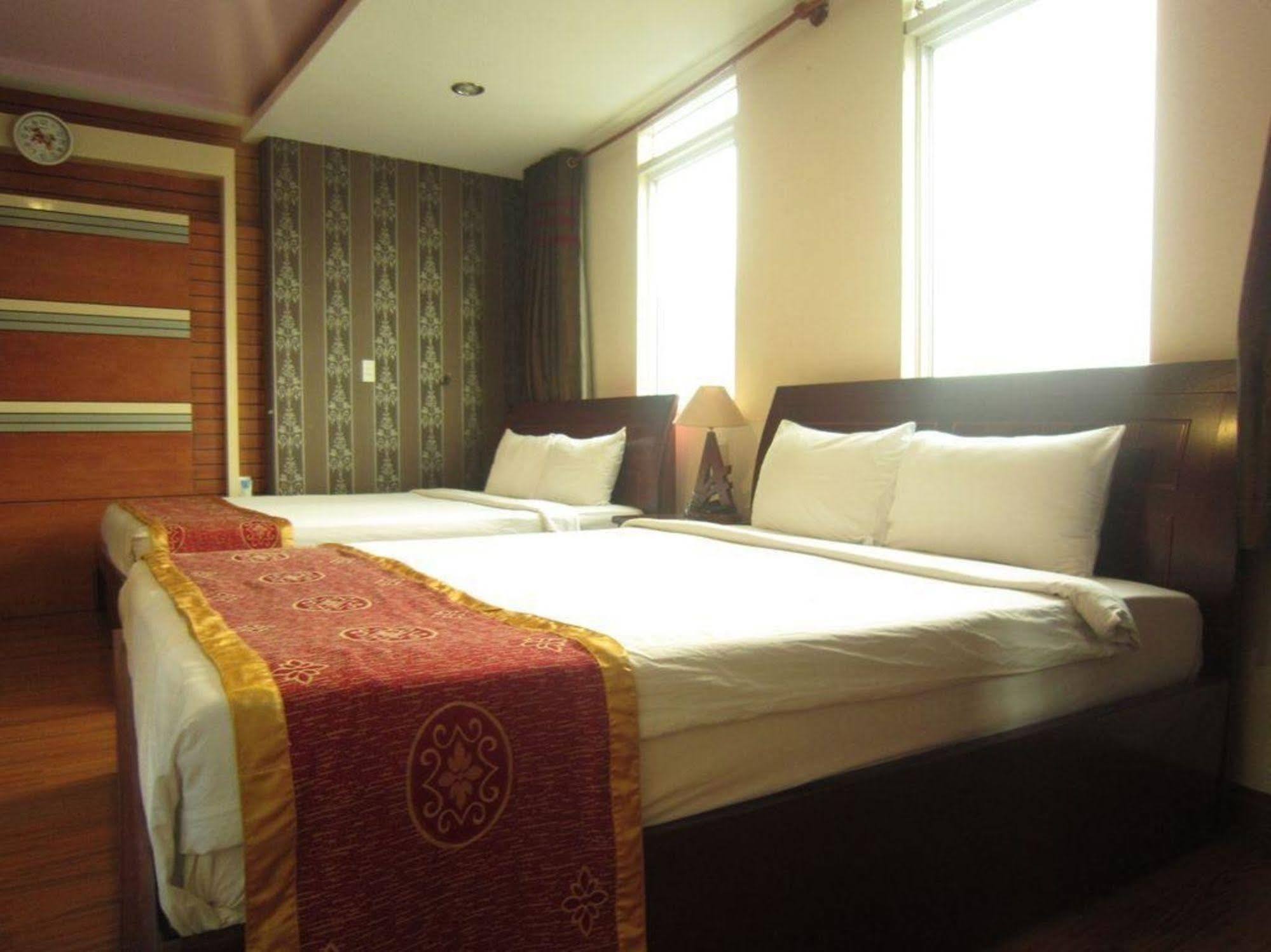 Ava Saigon 2 Hotel Thành Pho Ho Chí Minh Esterno foto